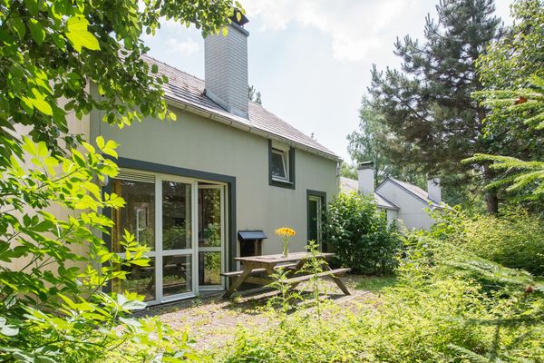 Eines der gemütlichen Wohnhäuser im neuen Center Parcs Les Ardennes. Bild: Center Parcs